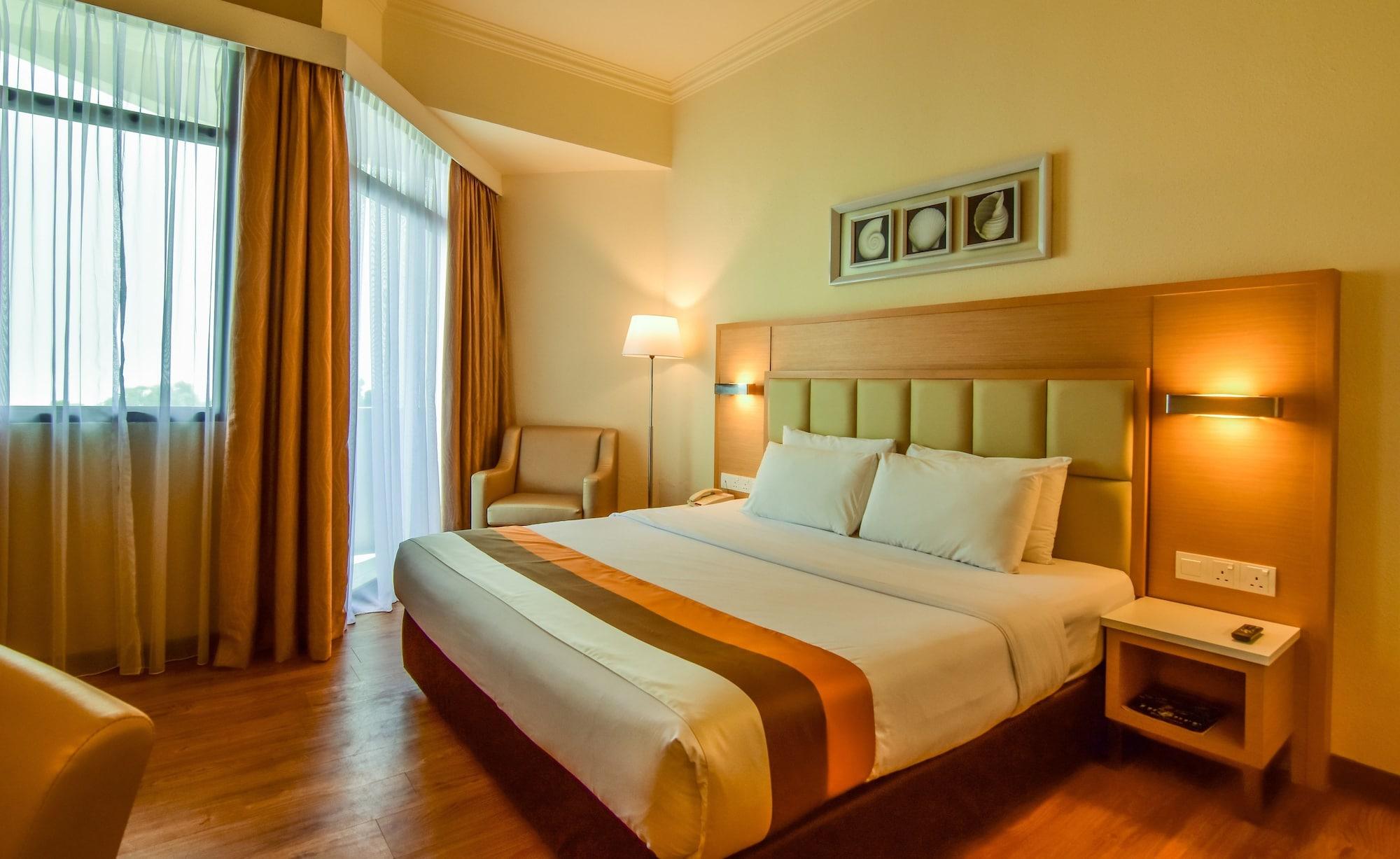 Hotel Sentral Seaview @ ​Beachfront Tanjung Bungah  Εξωτερικό φωτογραφία