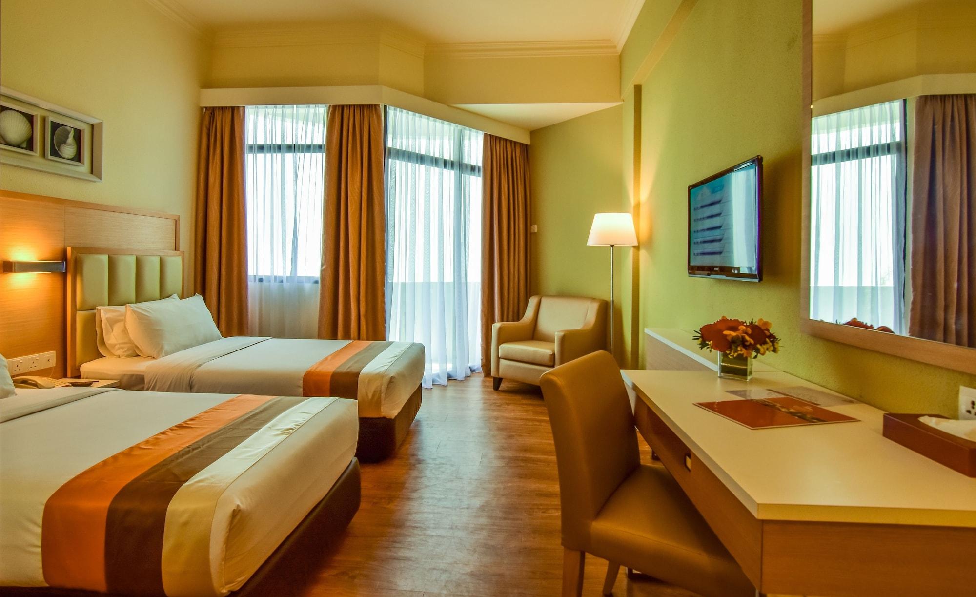 Hotel Sentral Seaview @ ​Beachfront Tanjung Bungah  Εξωτερικό φωτογραφία