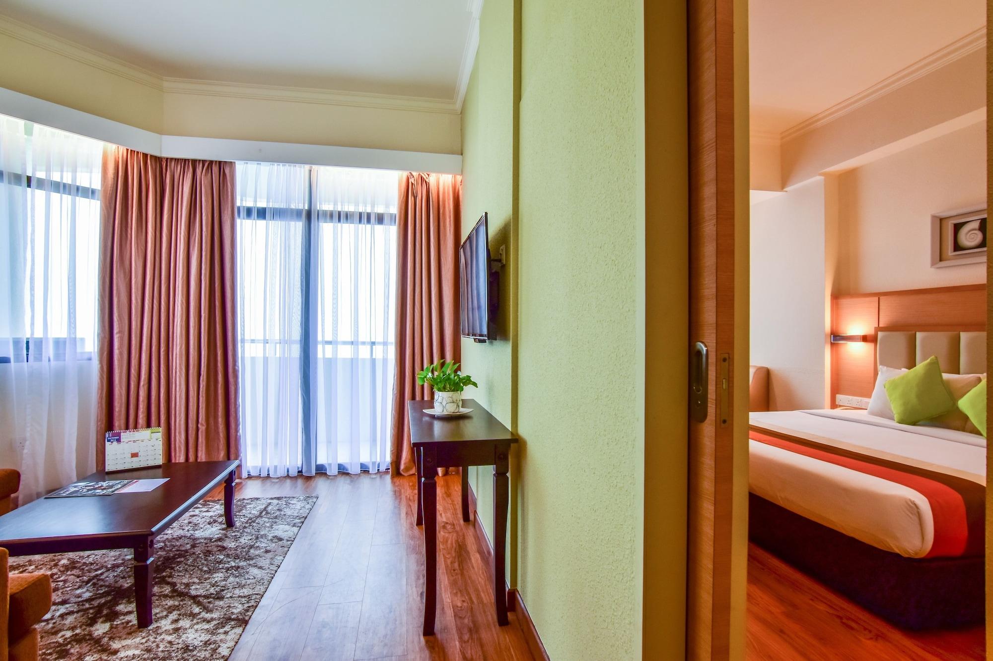 Hotel Sentral Seaview @ ​Beachfront Tanjung Bungah  Εξωτερικό φωτογραφία