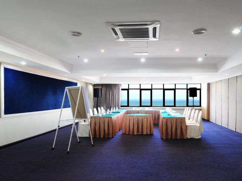 Hotel Sentral Seaview @ ​Beachfront Tanjung Bungah  Εξωτερικό φωτογραφία